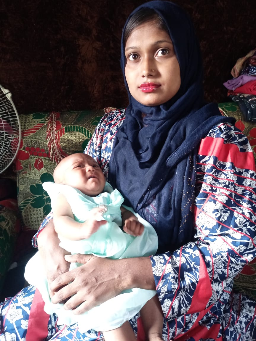 সন্তানের স্বীকৃতি চাওয়ায় স্ত্রী-সন্তান নিয়ে বিপাকে।