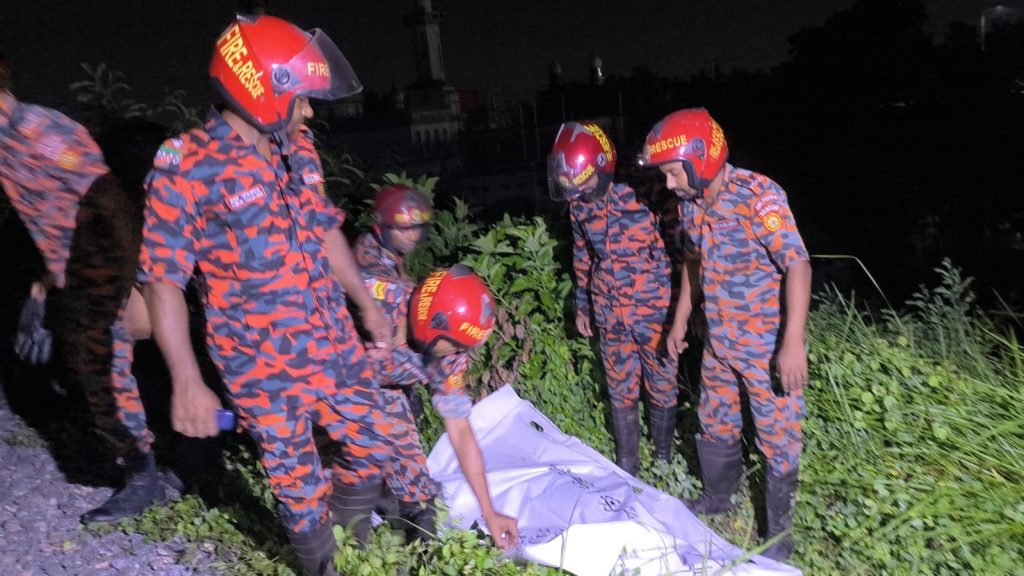 শ্রীনগরে রেললাইনের পাশ থেকে অজ্ঞাত নারীর মরদেহ উদ্ধার